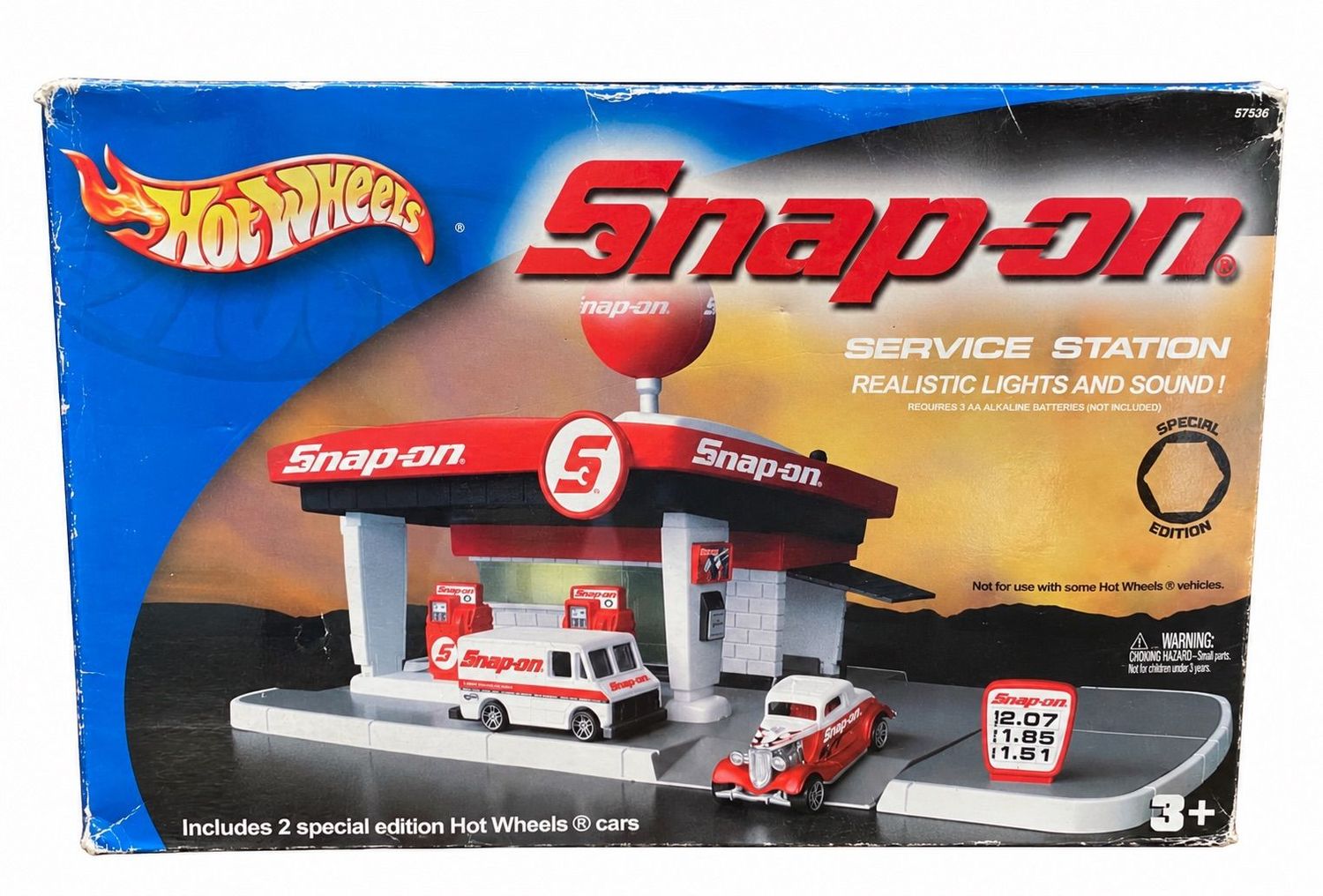 Hot Wheels Snap-on Service Station Special Edition Playset with 2 Cars – SSX2420 Hot Wheels Snap-on Service Station Special Edition Playset with 2 Cars – SSX2420