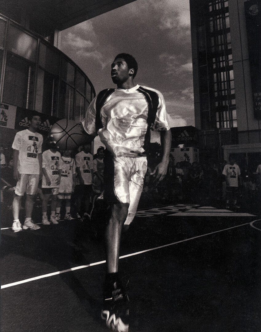 Kobe Bryant in Tokyo 1998