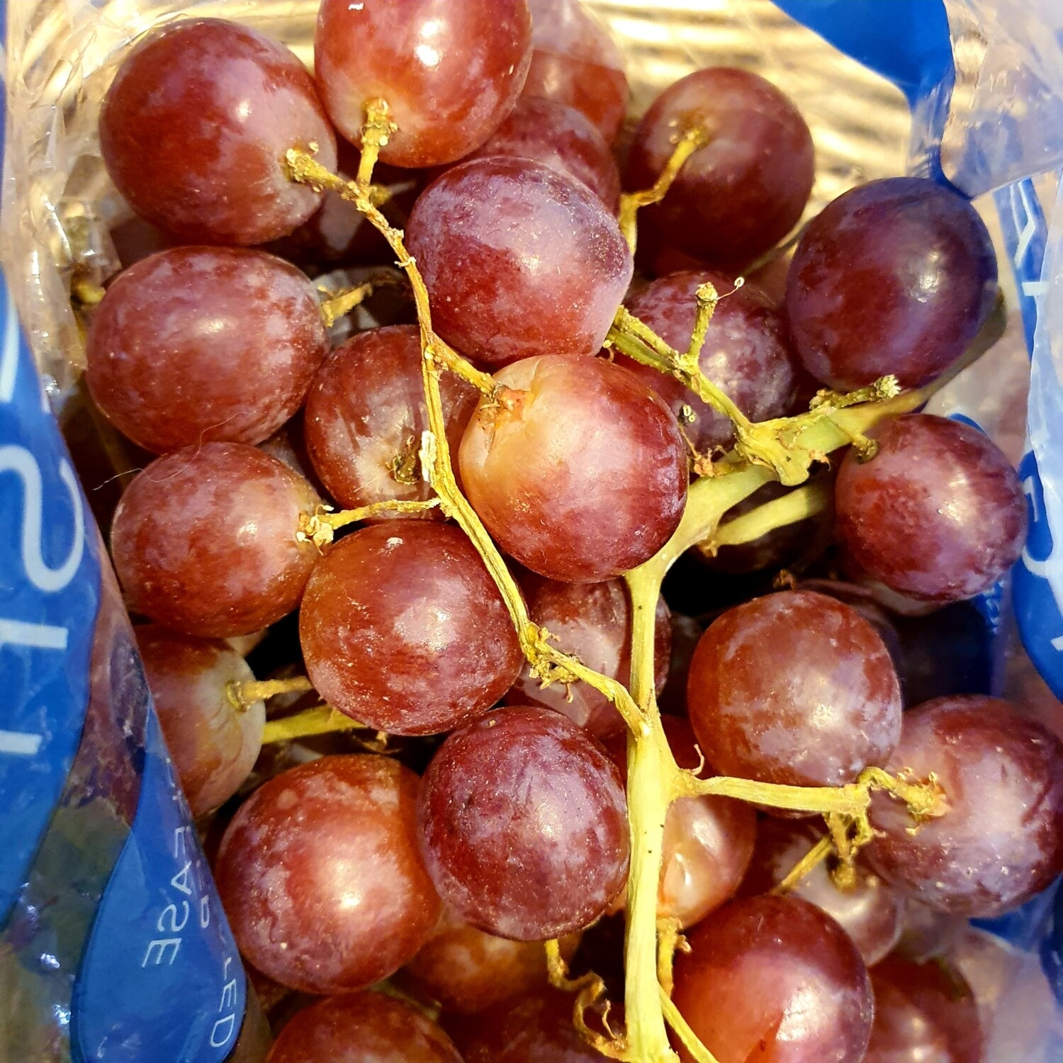 Red grapes 250g