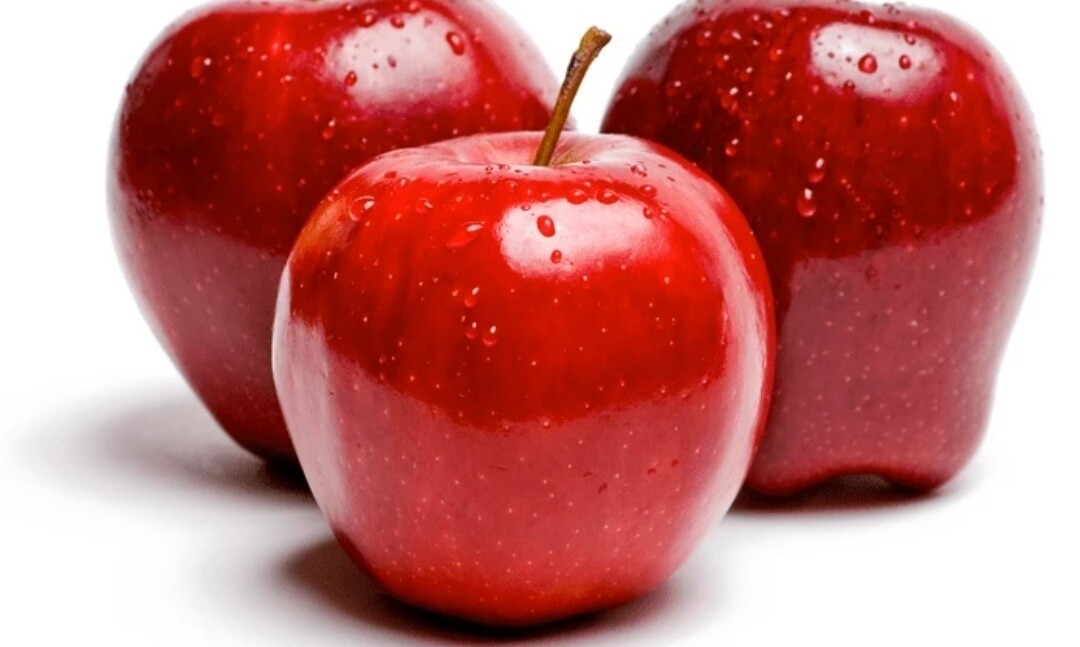 Red delicious apple 1kg approx 4/5 apples 