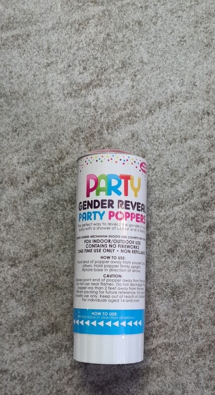 Gender reveal party poppers  boy 