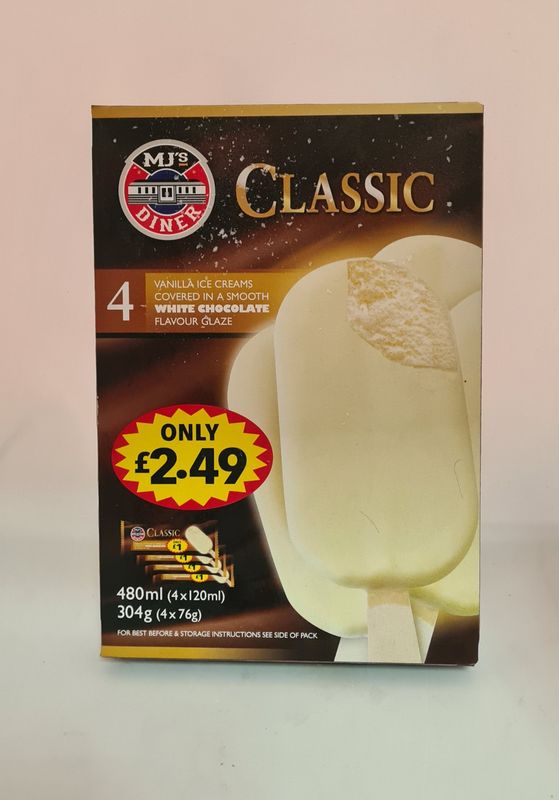 Classic vanilla ice creams white chocolate 