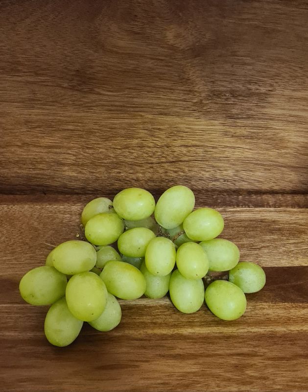 Green grapes 250g