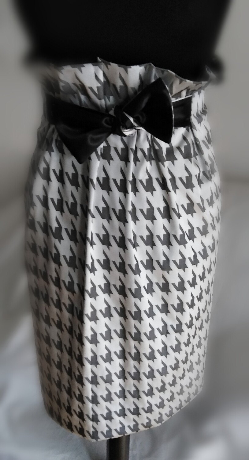 Gray skirt houndstooth stretch taffeta pencil skirt.High waist. No zipper.Mother of the bride party skirt. Free shipping.