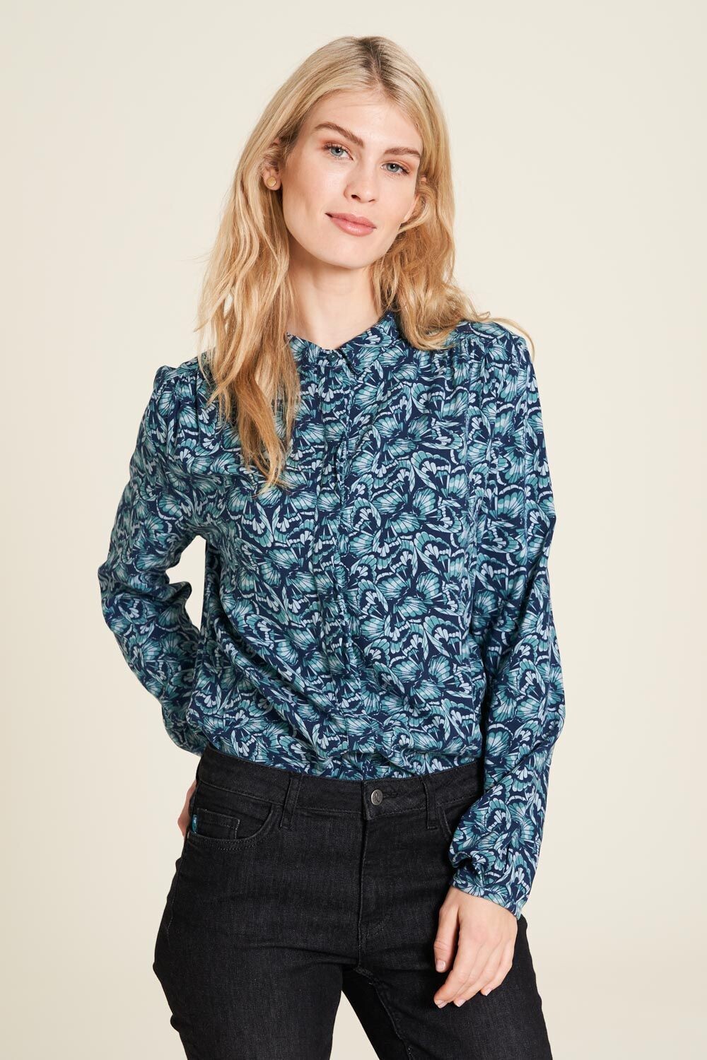 Bluse mit Hemdkragen | Größe 44