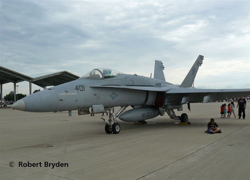 F/A-18C Hornet / 1:72   04894