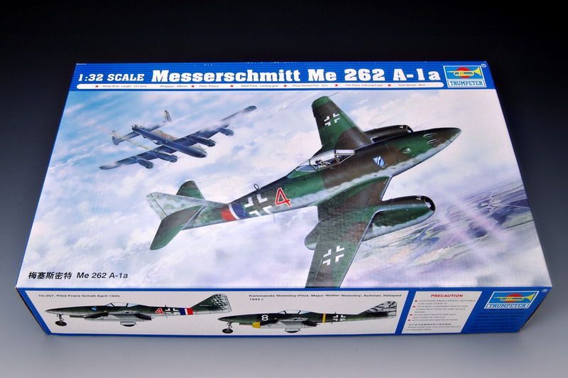 Messerschmitt Me 262 A-1a in 1:32 / 02235 Messerschmitt Me 262 A-1a in 1:32 / 02235