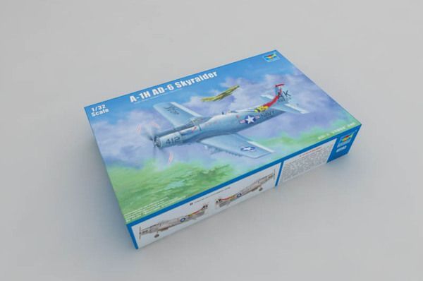 A-1H AD-6 Skyraider in 1:32 / 02253 A-1H AD-6 Skyraider in 1:32 / 02253