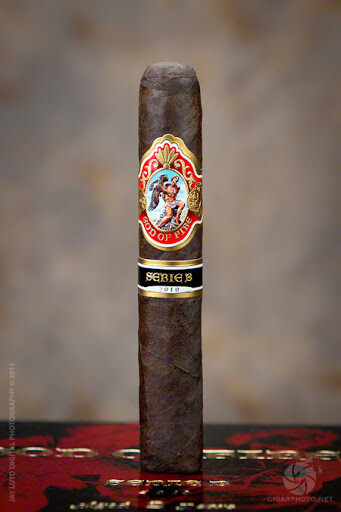 God of Fire Serie B  Robusto  Gordo 54