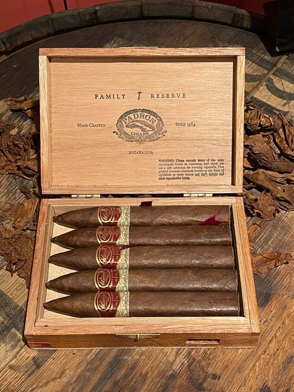 Padron Family Reserve No 44