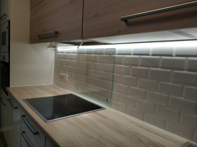 Schutzglas Küchenrückwand gehärtet 600mm x 600mm x 4mm