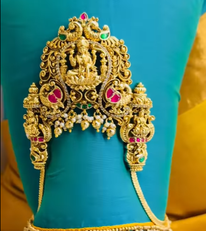 Nakshi Vanky with jadau stones