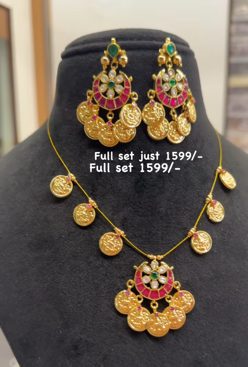 Chain with earrings