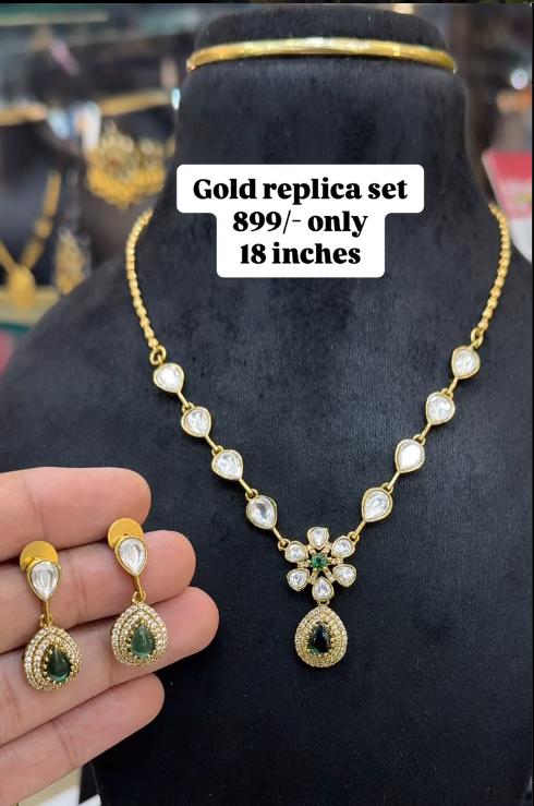 Gold replica set