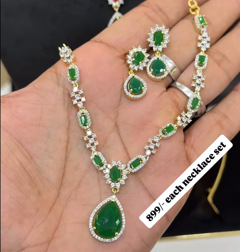 Necklace set with 2 colours
