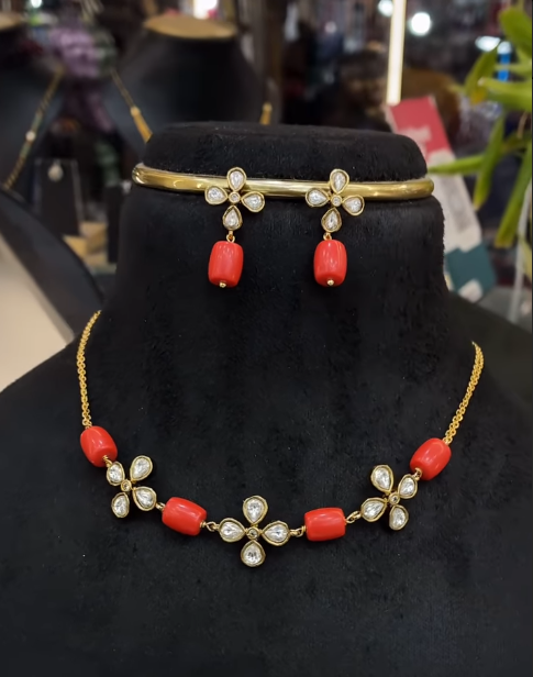 Real taiwan corals neck set