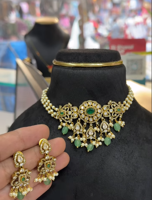 Choker set