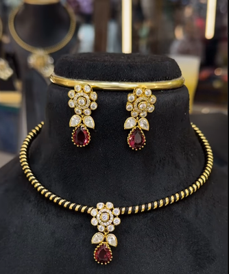 Detachable pendant set