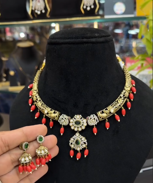 Necklace set