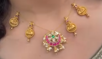Invisible chain with locket