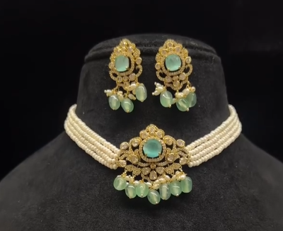 Choker set