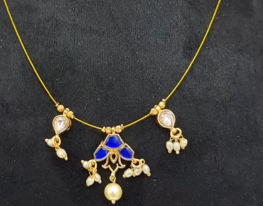 Invisible chain with locket
