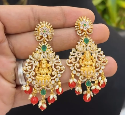 Diamond look earrings