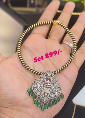 Hasli with Locket