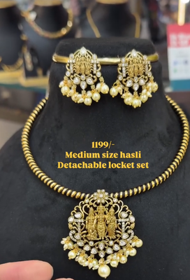 Hasli with detachable locket set
