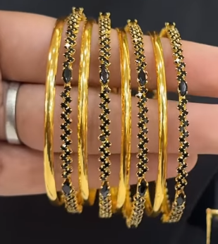 Black stone Bangles