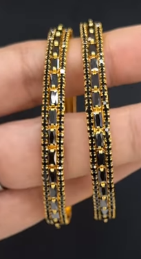 Black stone bangles