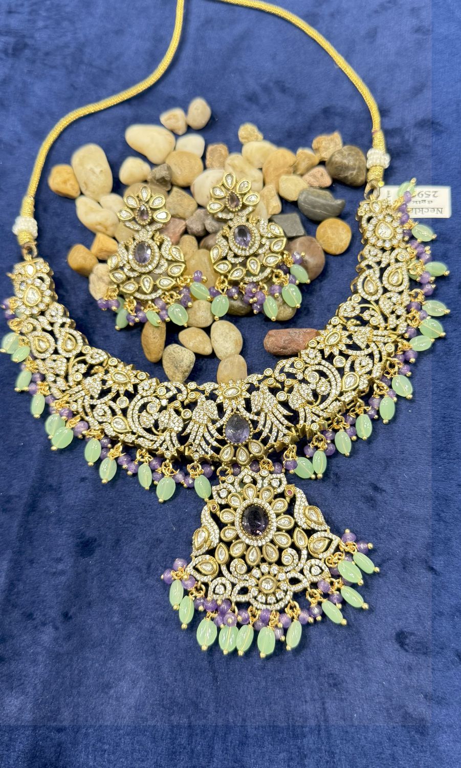 Victorian Neckset