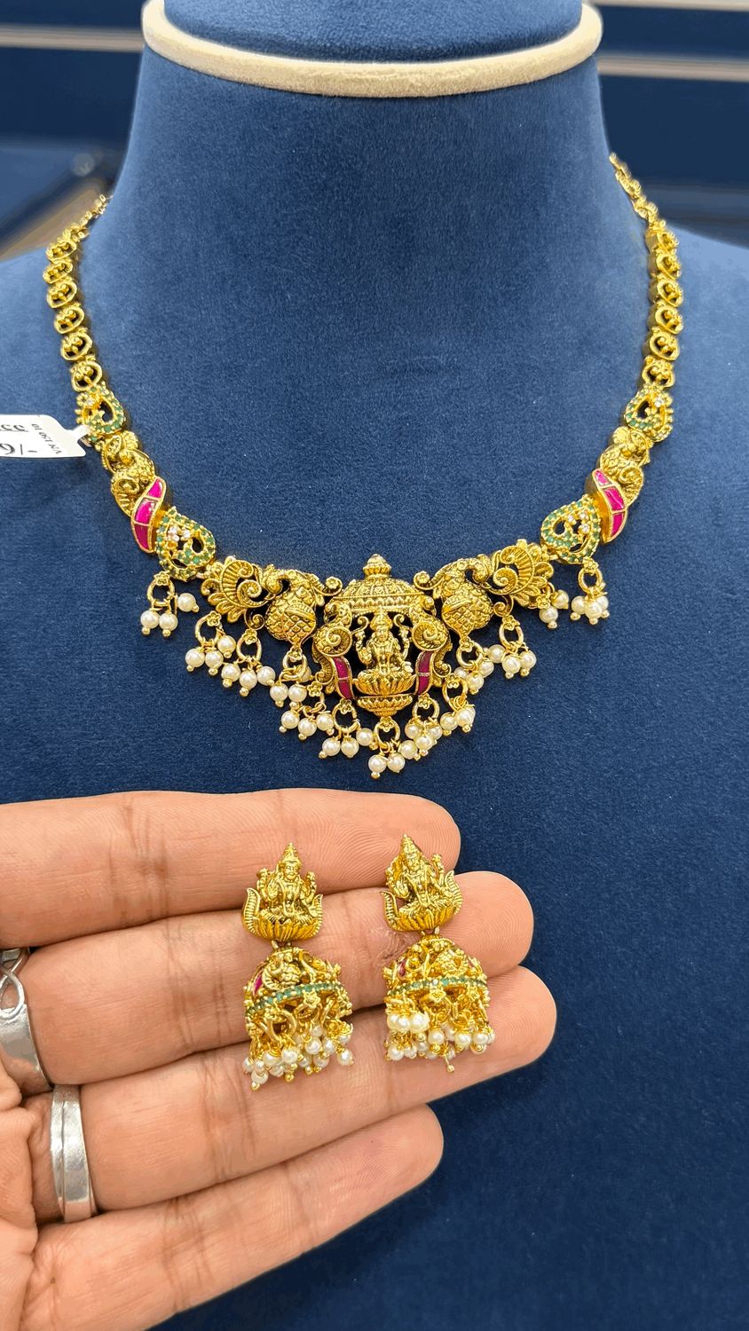 Nakshi Necksets