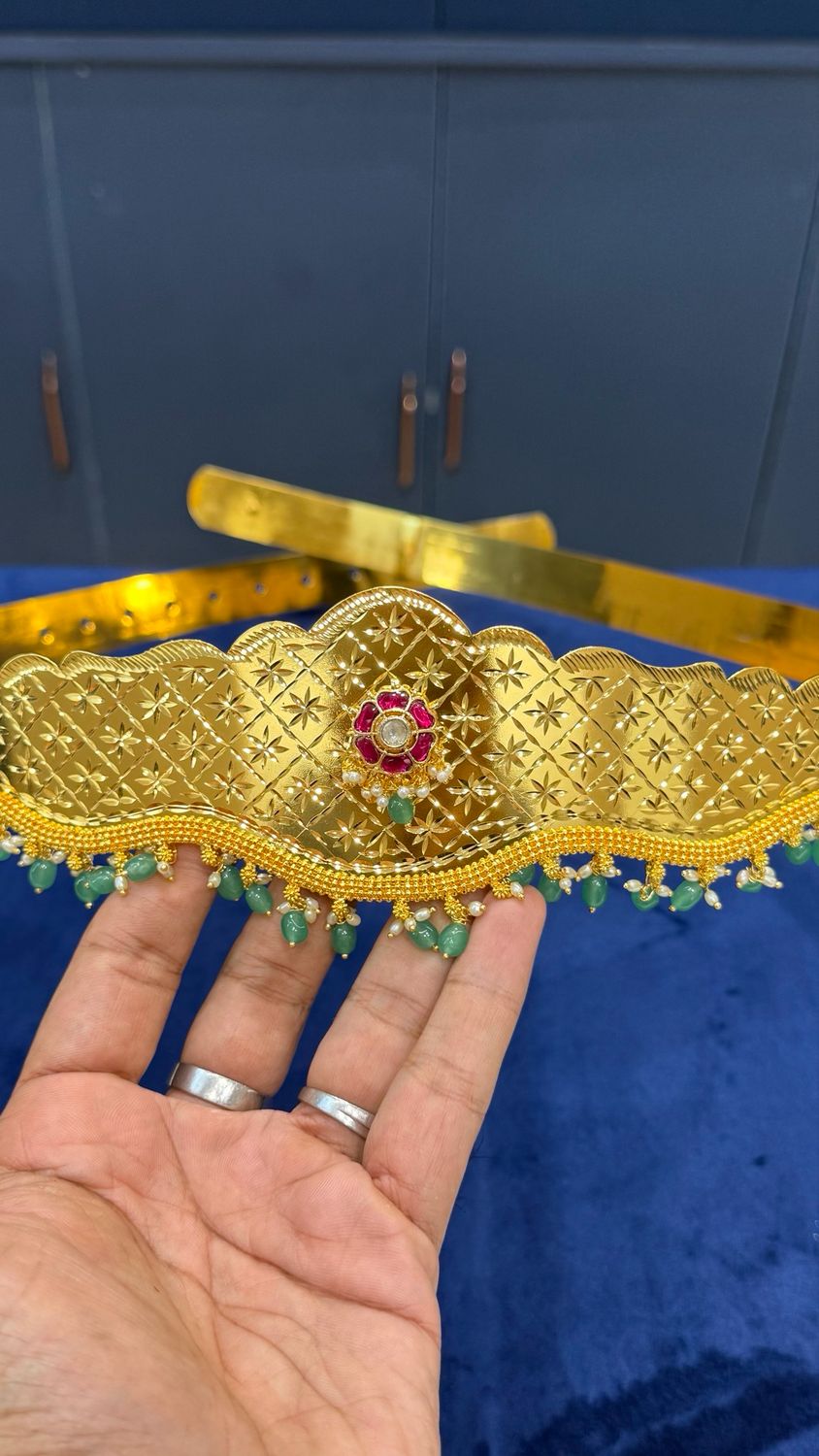 Jadau Cute Locket Vaddanam