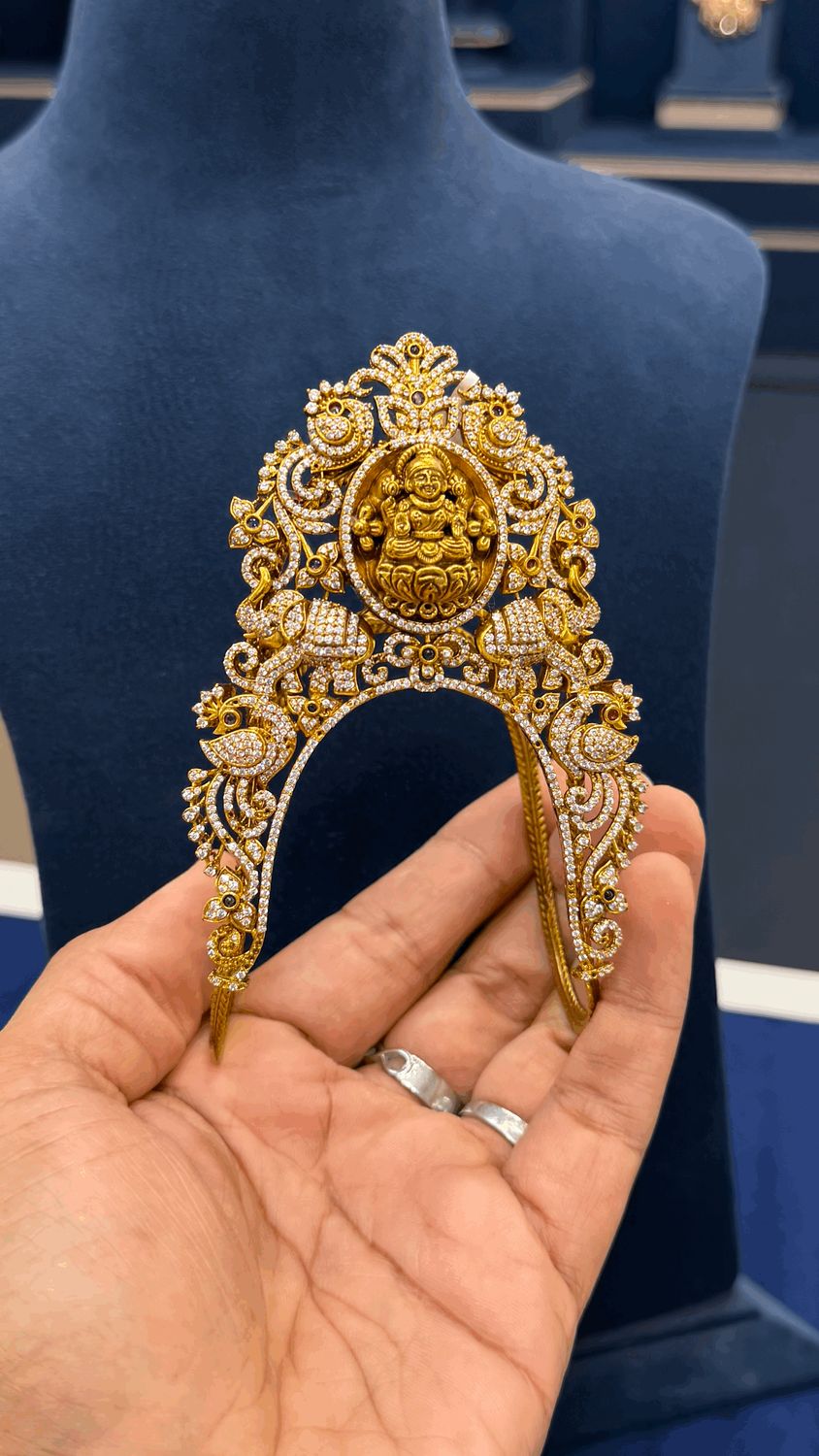 Vanky (single pc) Vanky (single pc)