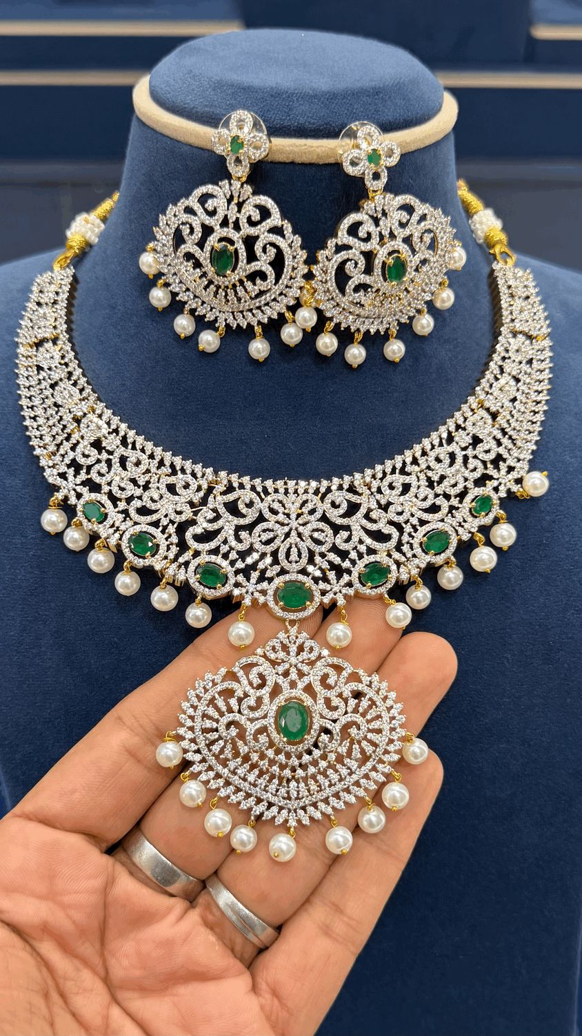 GJ Necksets GJ Necksets