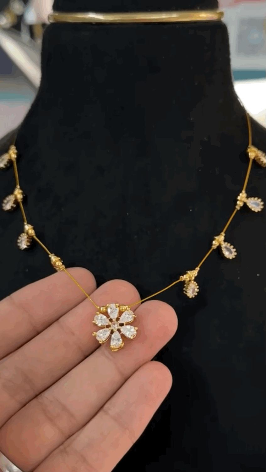 Invisible Chain Invisible Chain