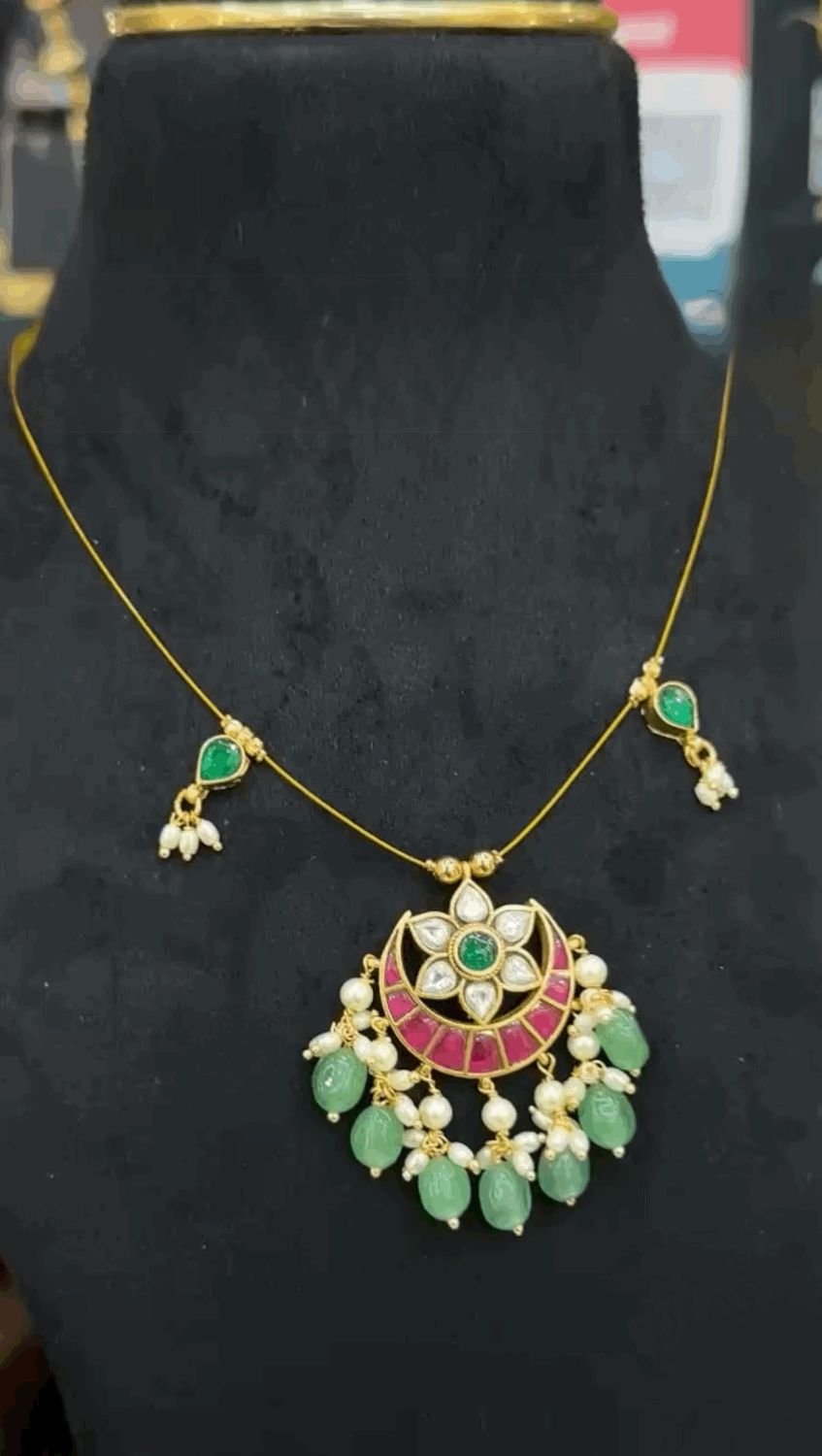 Invisible Chain Invisible Chain