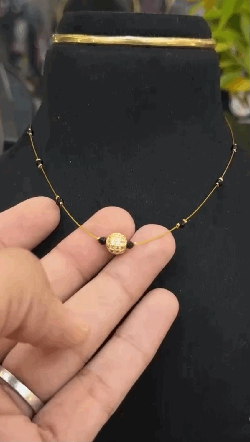 Invisible Chain Invisible Chain