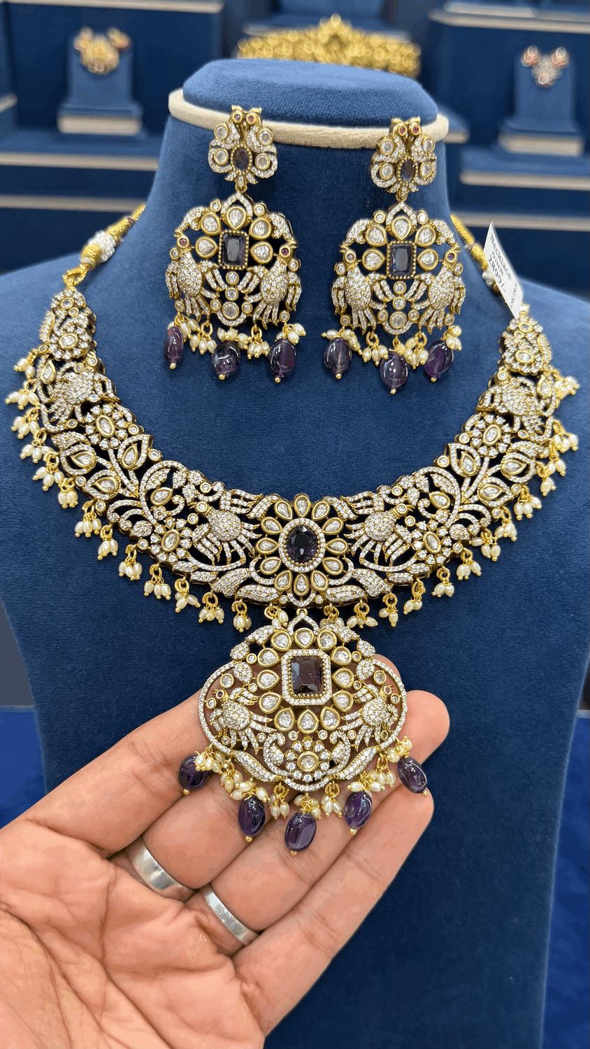 Victorian Neckset Victorian Neckset