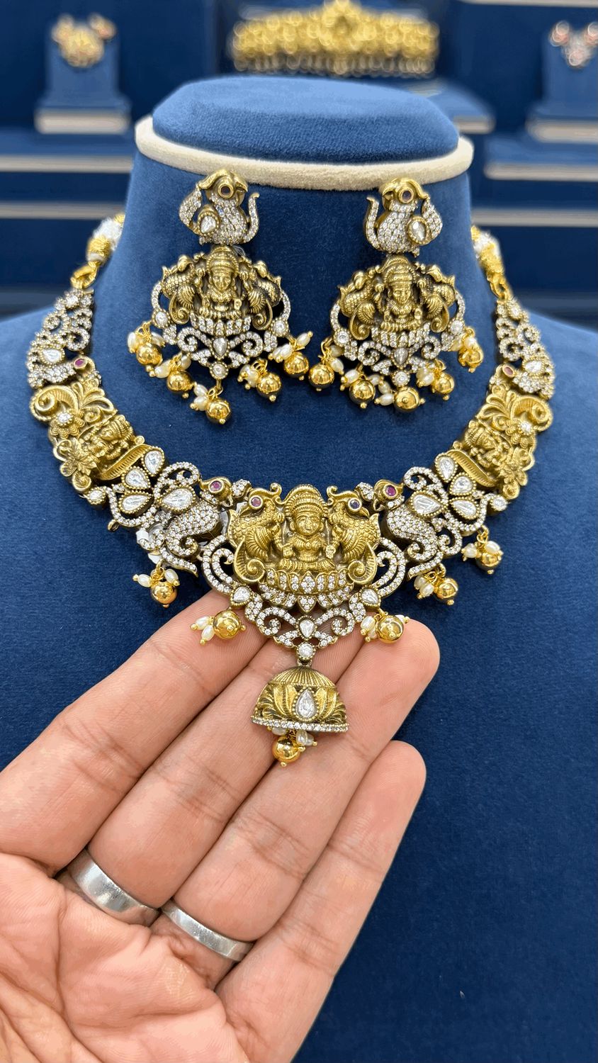 Victorian Neckset Victorian Neckset