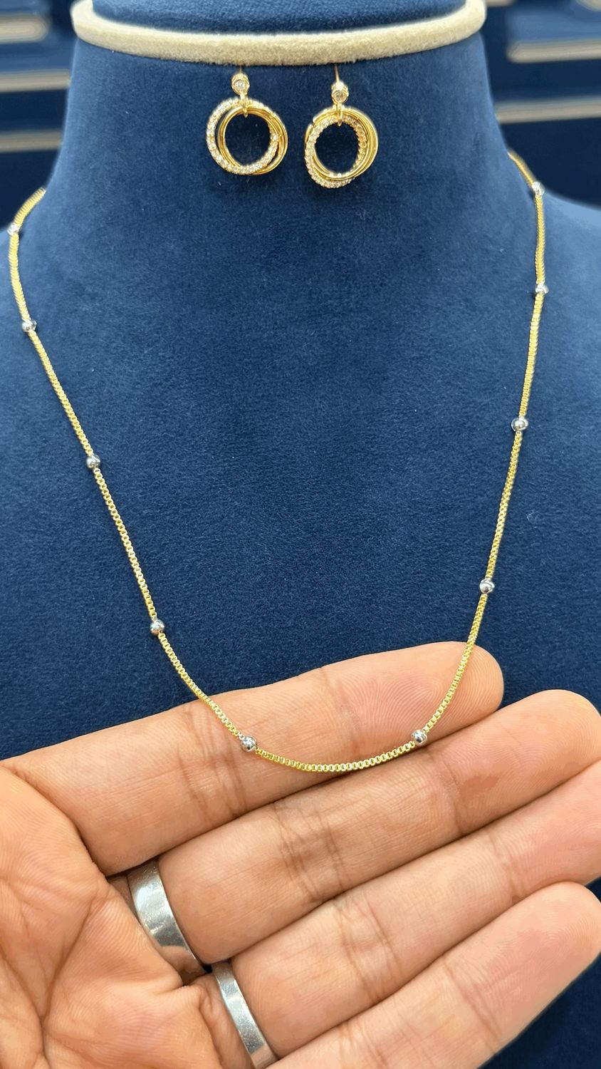 Chain with Cute Earings Chain with Cute Earings