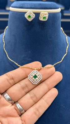 Flexible Chain with Locket Set