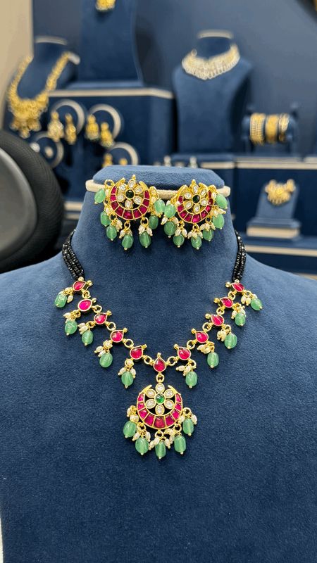 Blackbeads/Nallapusalu