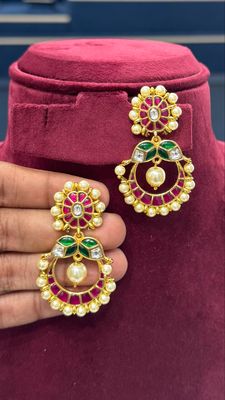 Earings