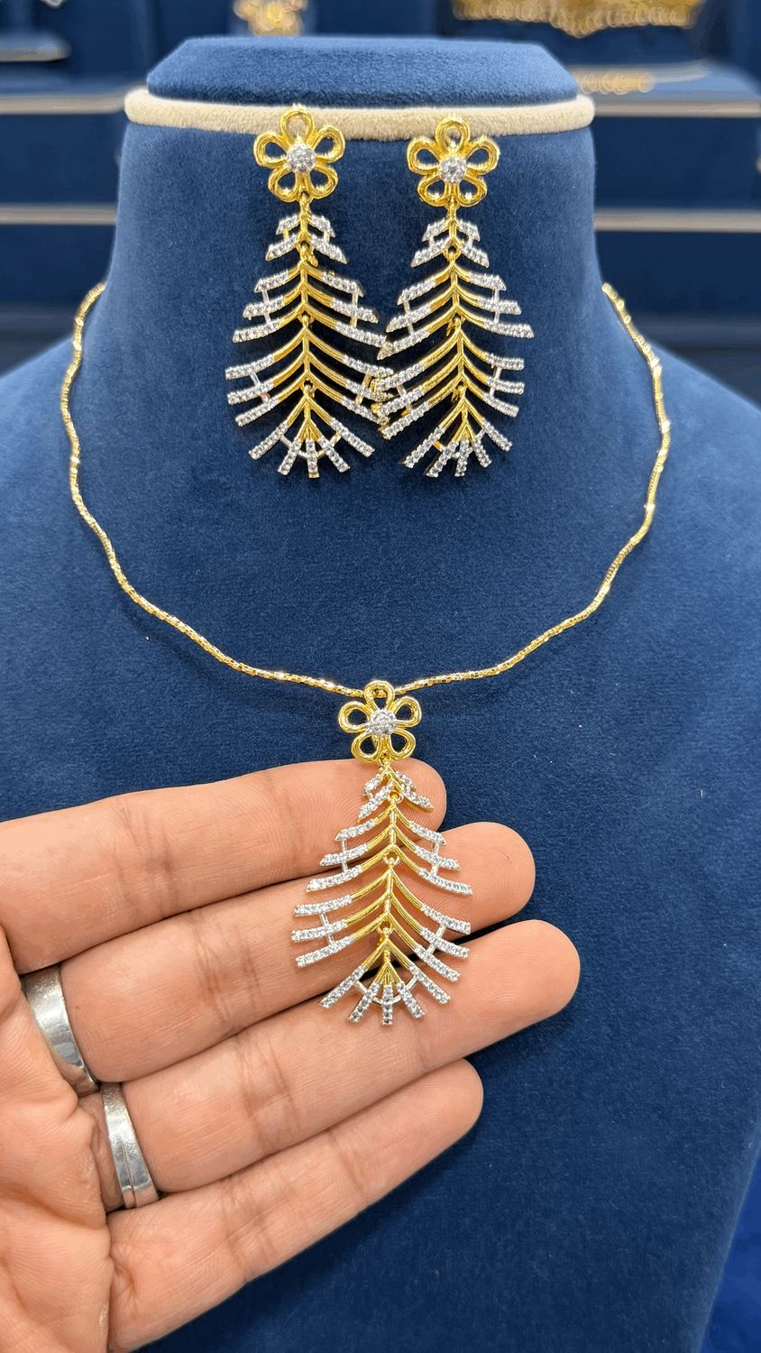 Simple Daily Wear Chain with Earings Simple Daily Wear Chain with Earings