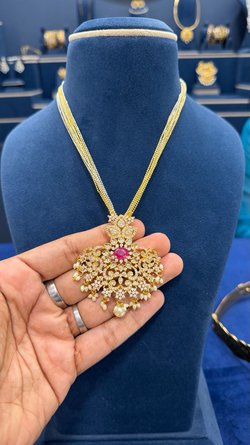 10 Lines Chain With Locket