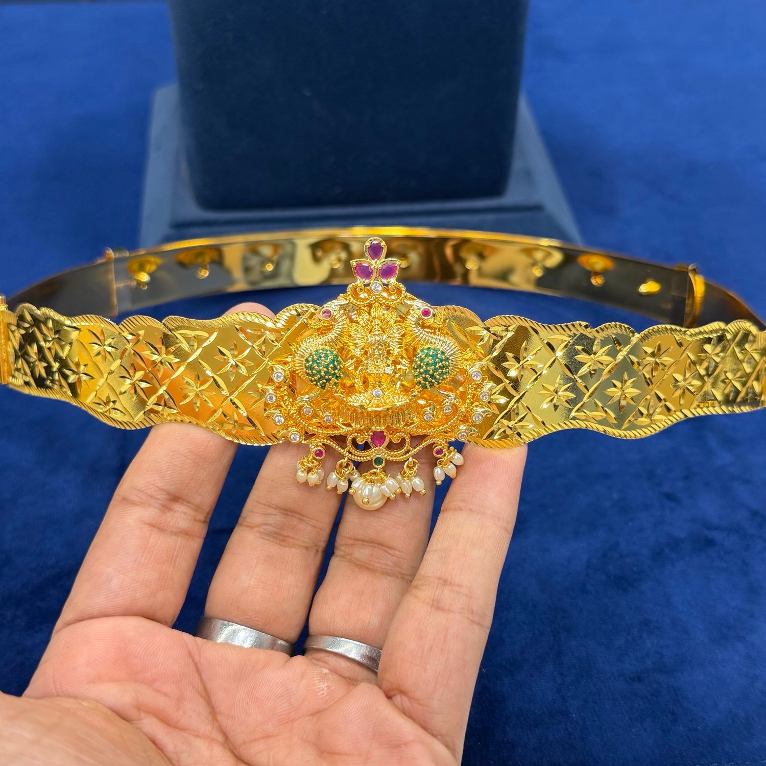 Lakshmi Vaddanam (24-31 Inches)