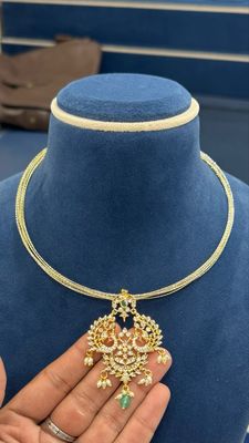 10 Lines Halsi set with Detachable Locket