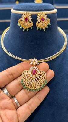 10 Lines Hasli With Locket Set